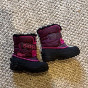 Sorel Fuchsia and Black Snow Boots